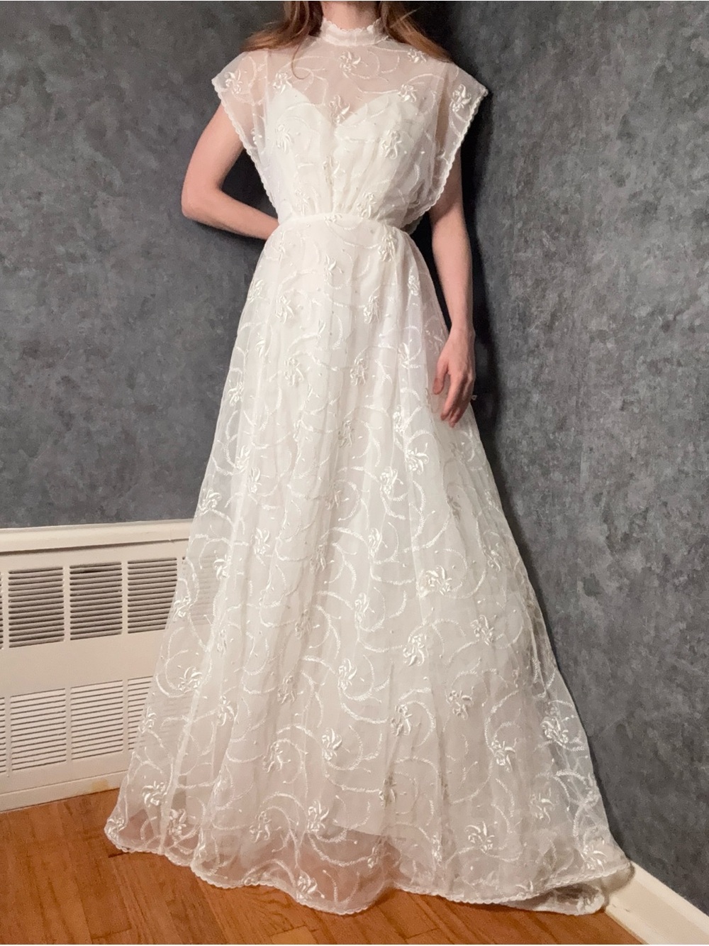 Vintage 1960s–70s Beaded Wedding Gown – Size 4/6 – ILGWU Union Made USA